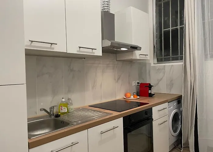 Juste A Cote De La Gare De شقة